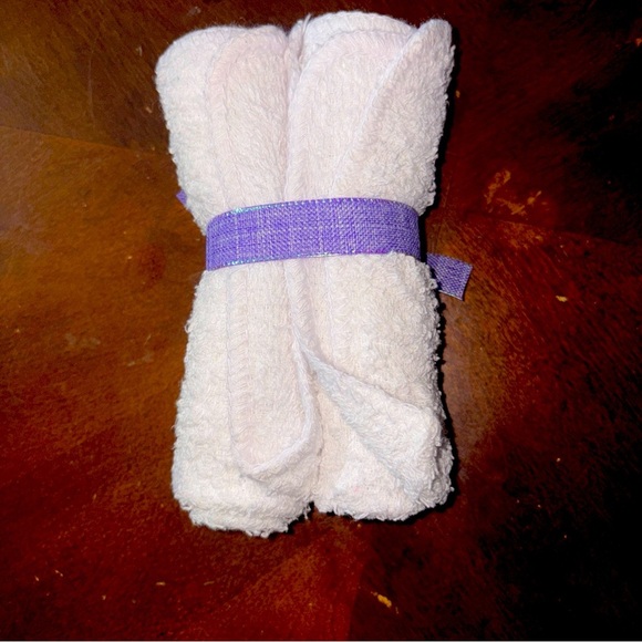 Lot Of 2 Wash Cloth. New - Picture 2 of 4